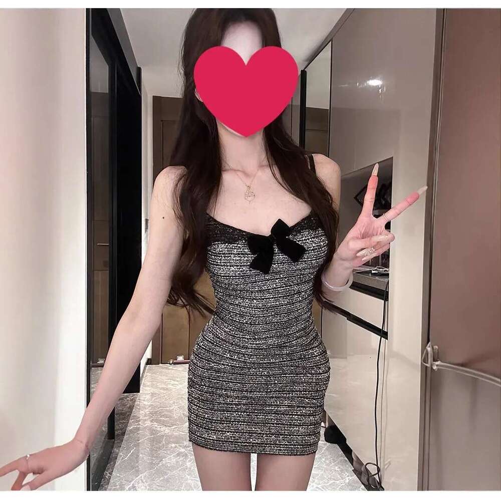 DHEssentials 2025 New French Bow Small Fragrance Style Strap Waist-Cinching Elegant Design Pure Desire Short Skirt Summer