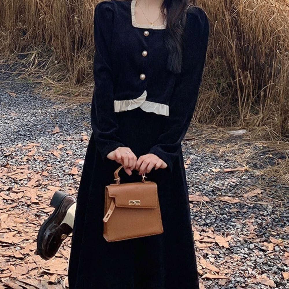 DHEssentials Two-Piece Set Corduroy Fleece-Lined Chanel-Style Ruffled Top Coat High-Waisted Skirt