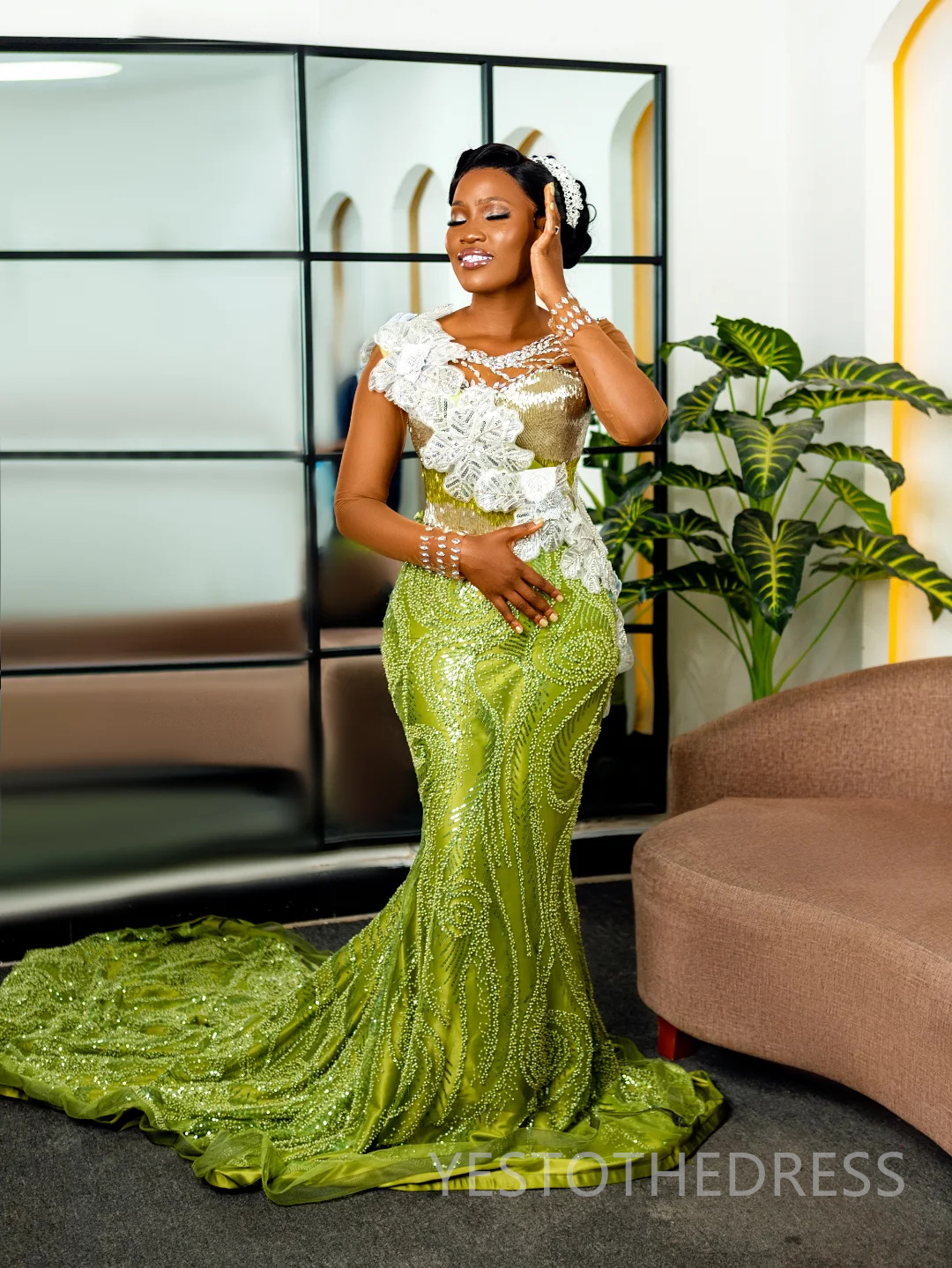 2025 Mermaid Aso Ebi Green Prom Dresses For Black Women Detachable Train Formal Gowns Beaded Lace Sheer Neck Flora Birthday Second Reception Gown AM28