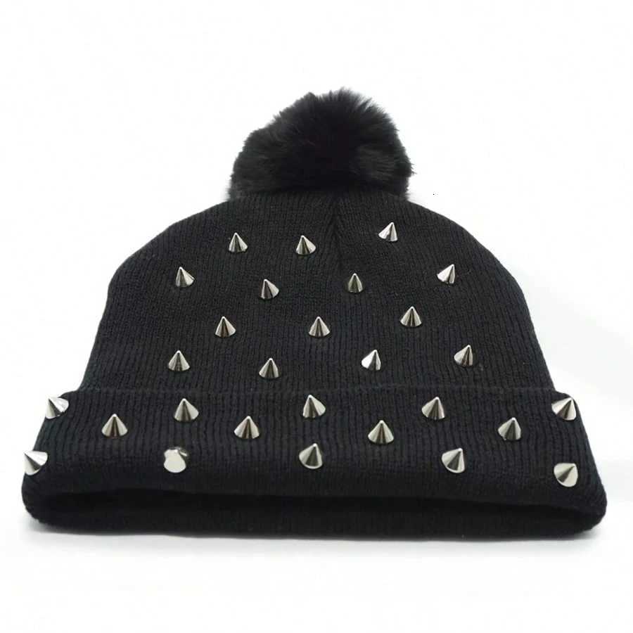 1PC Mens and Wens AutumnWinter Personali Punk Rivet Warm Wool Ball Knitted Hat Soft and Cfortab G250910