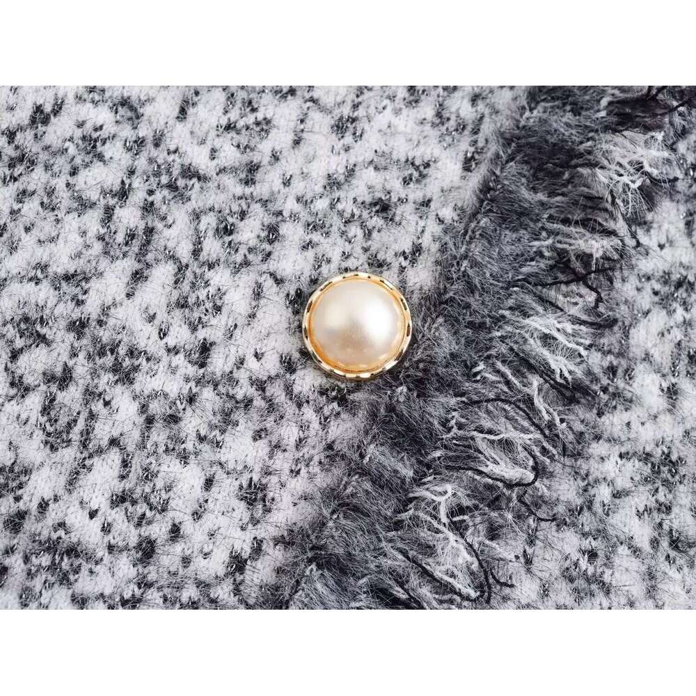 DHEssentials French Style High-End Diagonal Collar Anti-Mink Wool Gray Round Neck Knitted Cardigan