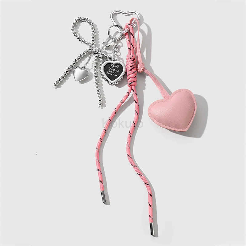 Luxury Charm Tassel Love Heart Pendant Handmade Creative Bowknot Keychain Cute Glossy Pendant Keychain Bag Accessories M250912