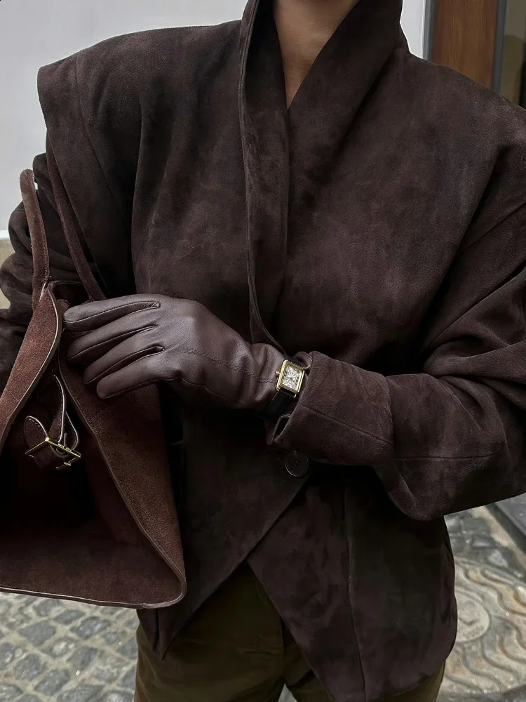 Dark Brown Suede Oversized Blazer Women Long Sleeve Wide Shoulders Coat 2025 Autumn Highstreet Leisure Chic Lady Outerwears 250912