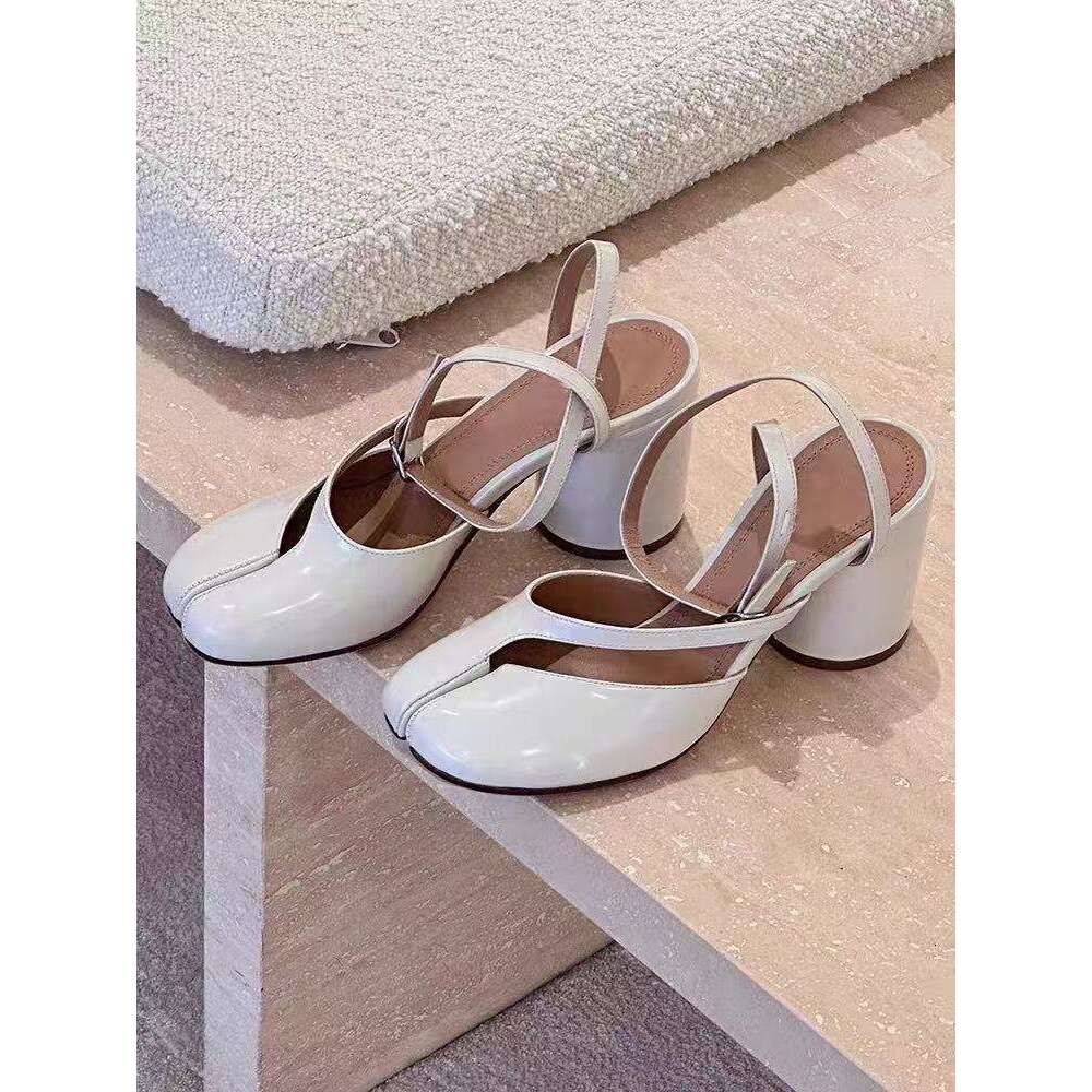 Style 8CM Tabi Split Toe Shoes Pig One-Strap Buckle Horse Heel Sheep Hoof Women's High Heels