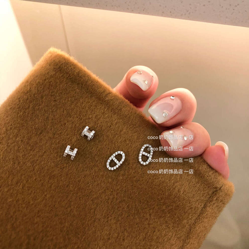 Rich Lady's Secret Pure Sier Mini Pig Nose H Letter Internet Celebrity Same Style Earrings for Women