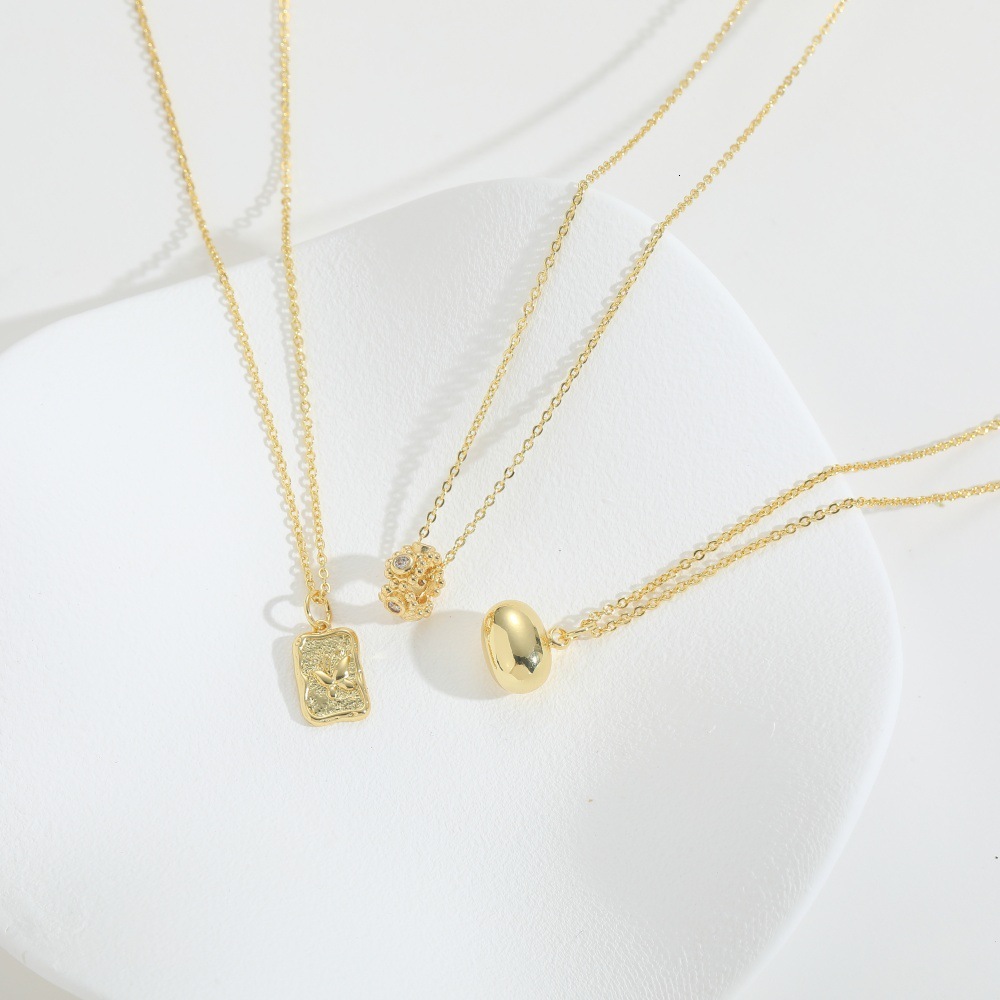 Minimalist Daily Commute Texture Geometric Pendant Collarbone Chain Square LOVE Shape for Women