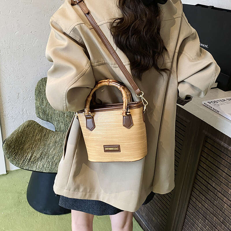 Designer Bag Handbag Small Bucket Bags for Women 2025 New Versatile Vintage Elegant Shoulder Crossbody Straw Bag