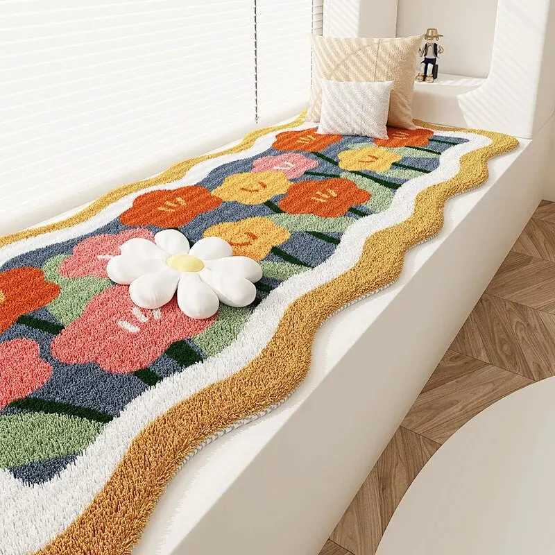 VIKAMA Small Red Flower Bedroom Bedside Rugs Girl Room Carpet AntiFouling Washable Floor Mat Bay Window Blanket C250912