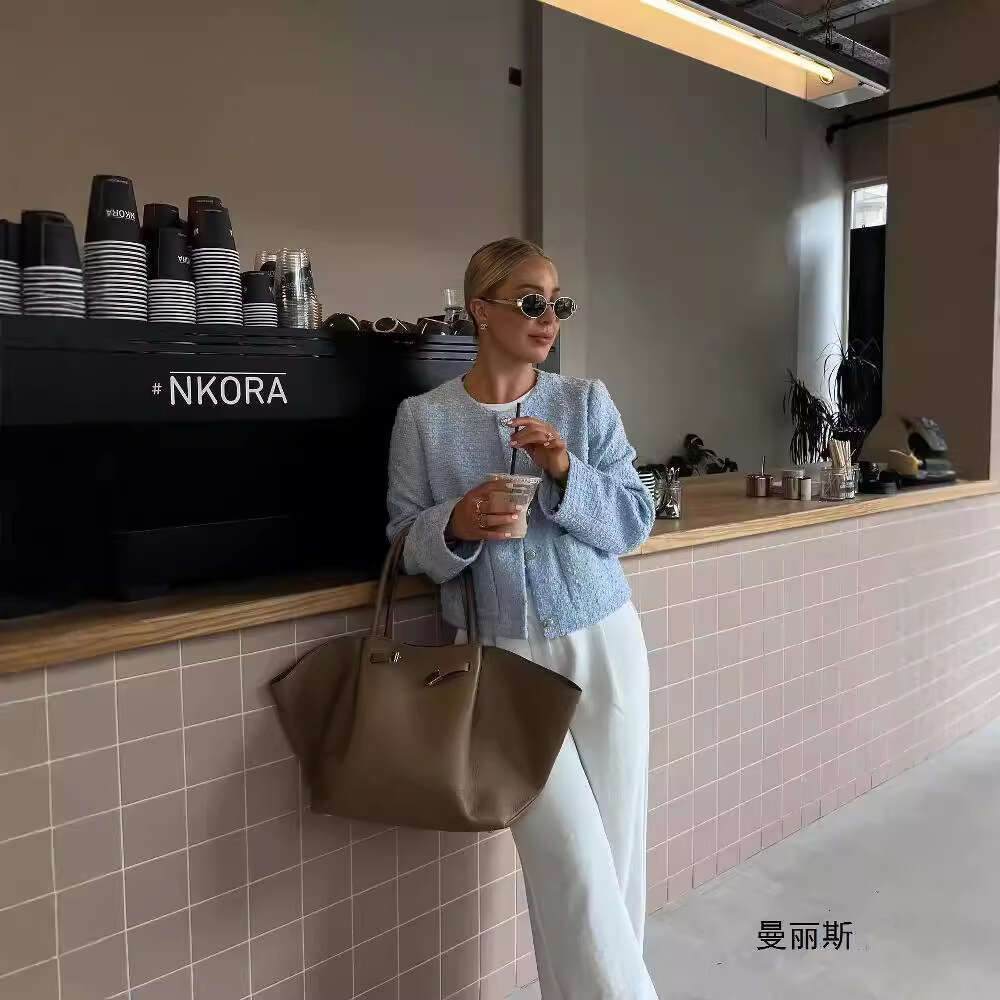 DHEssentials Wind Women's Fashion New Commuting Three-Color Chanel Style Thin Jacket Stylish