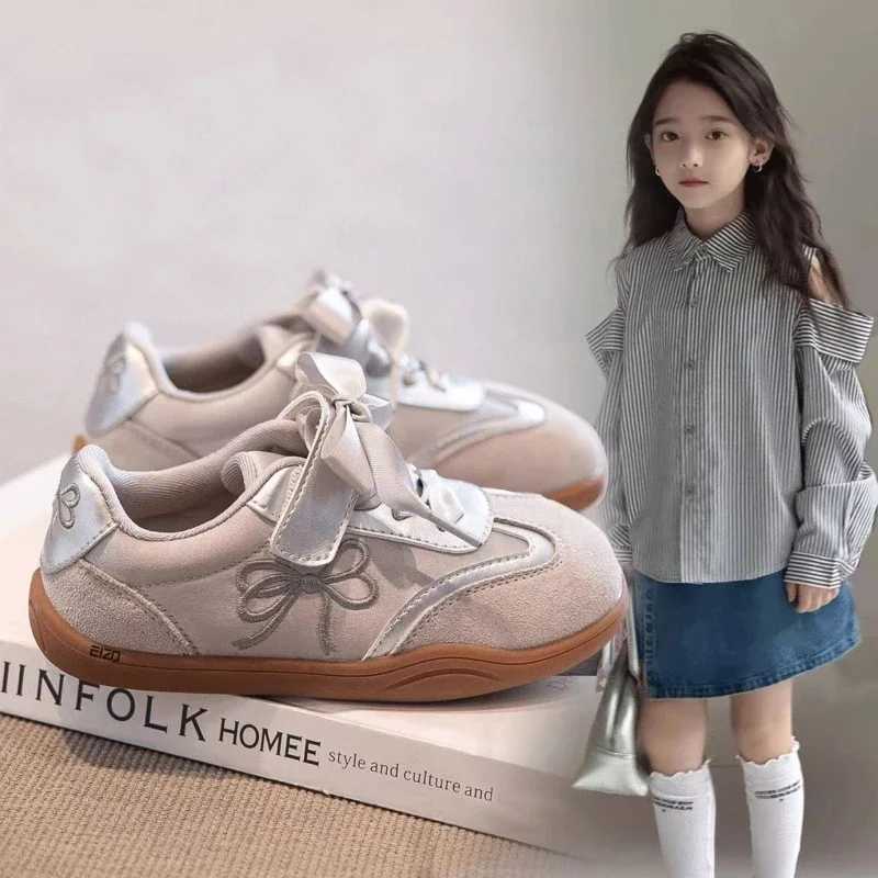 2025 Children Casual Sneakers for Girls Spring New Fashion Korean Style Soft Antislippery Versatile Chic Sweet Bowtie Shoes Y250912