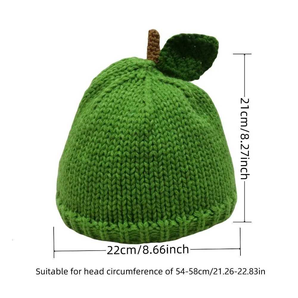 mon Creative Knitted Fruit Hat Warm Thick Strawberry Plover Soft Handmade Pineapp Beanie Skiing G250910