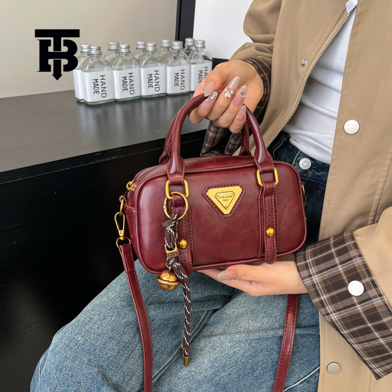 BHULAMTE Fashion Women's Shoulder Free Shipping Designer Red New Metal Sequin Hand-held Small Square Student Versatile Casual Crossbody Bag XJ260