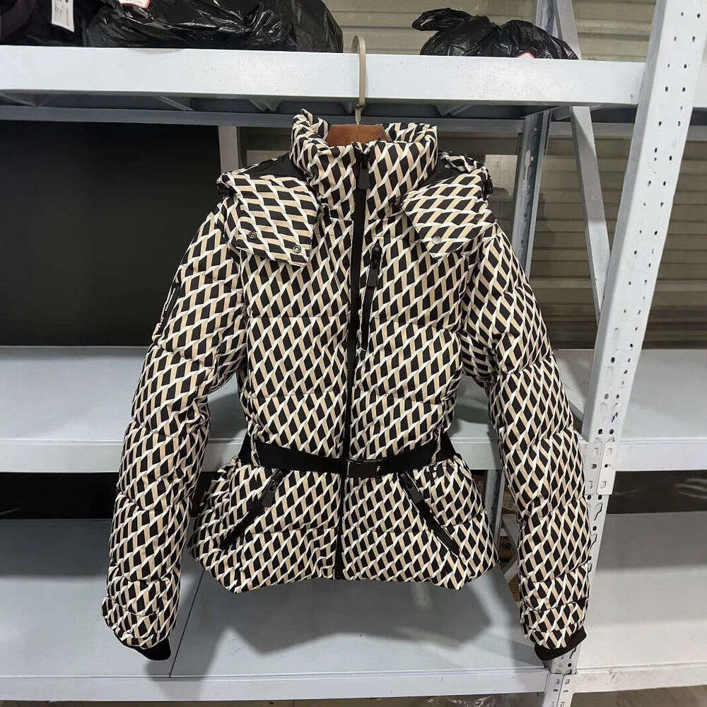 Women's Winter Hooded High Waist Padded Sport Parkas Coats with Belt Female Elegant Thick Warm Pockets Windproof Skiing Jackets