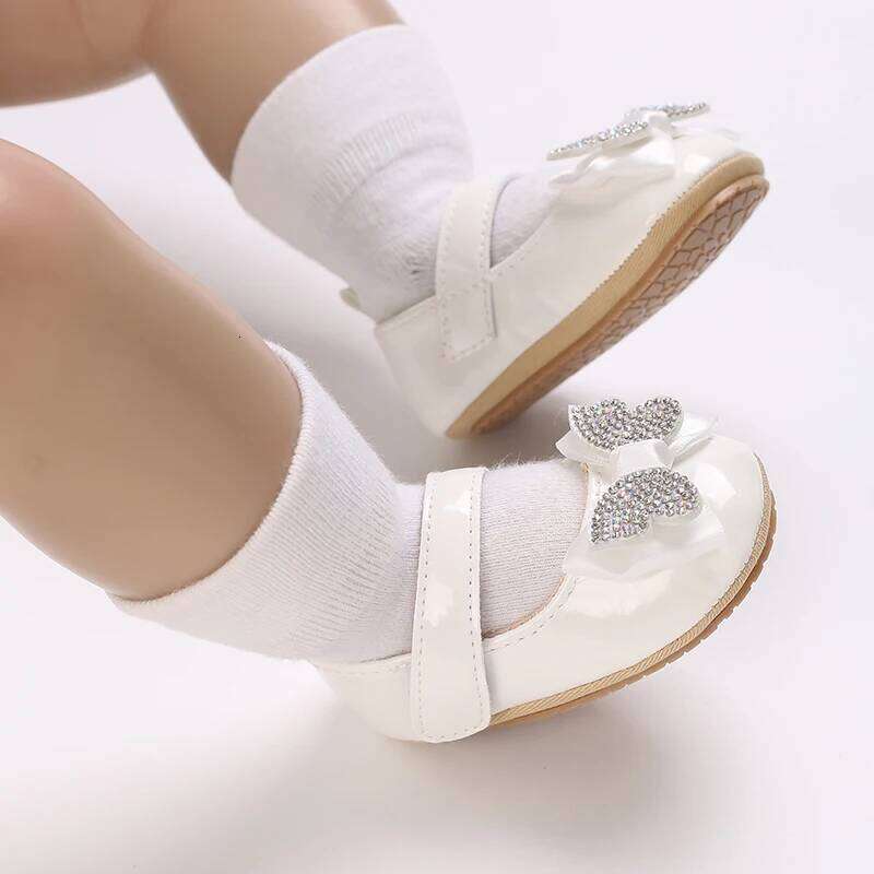 "Baby's First Walkers Soft Leather Crib Shoes for Newborn Toddler Girls Non-Slip Sole | Breathable & Comfortable"