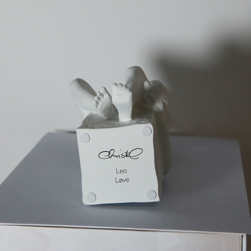 Leo-themed Resin Sculpture Table Top Decoration Perfectly Handcrafted Astrological Ornament for Any Room