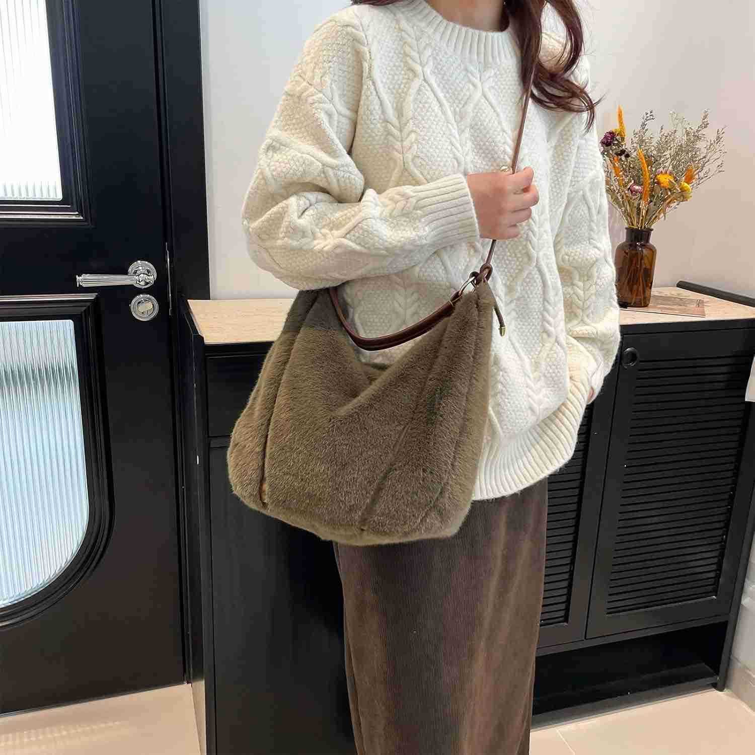 Fluffy Tote Bag Winter Fuzzy Purses for Women Faux Fur Bag with Strap Soft Furry Handbag Plush Crossbody Bags M250912