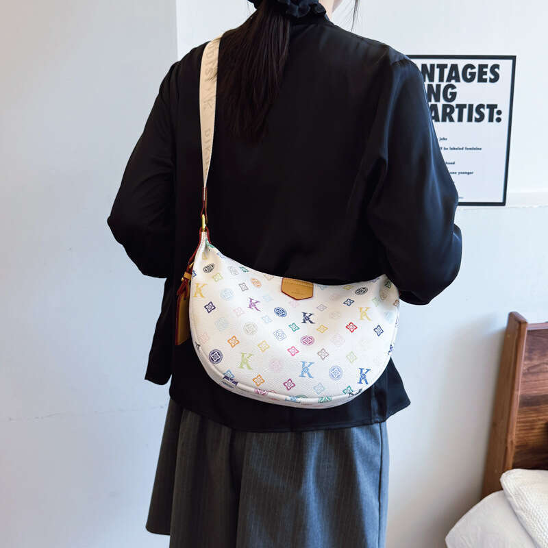 Fashion Women Designer Bag Shoulder Bags Letter Printed 2025 New Large Capacity Dumpling Single Shoulder Crossbody Bag