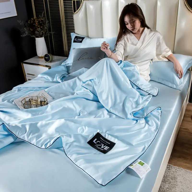 Luxury Emulation Silk Quilted Quilt Satin Pink Adults Child Spring Summer Quilts High Quality Soft Smooth Cool Blanket Comforter C250912