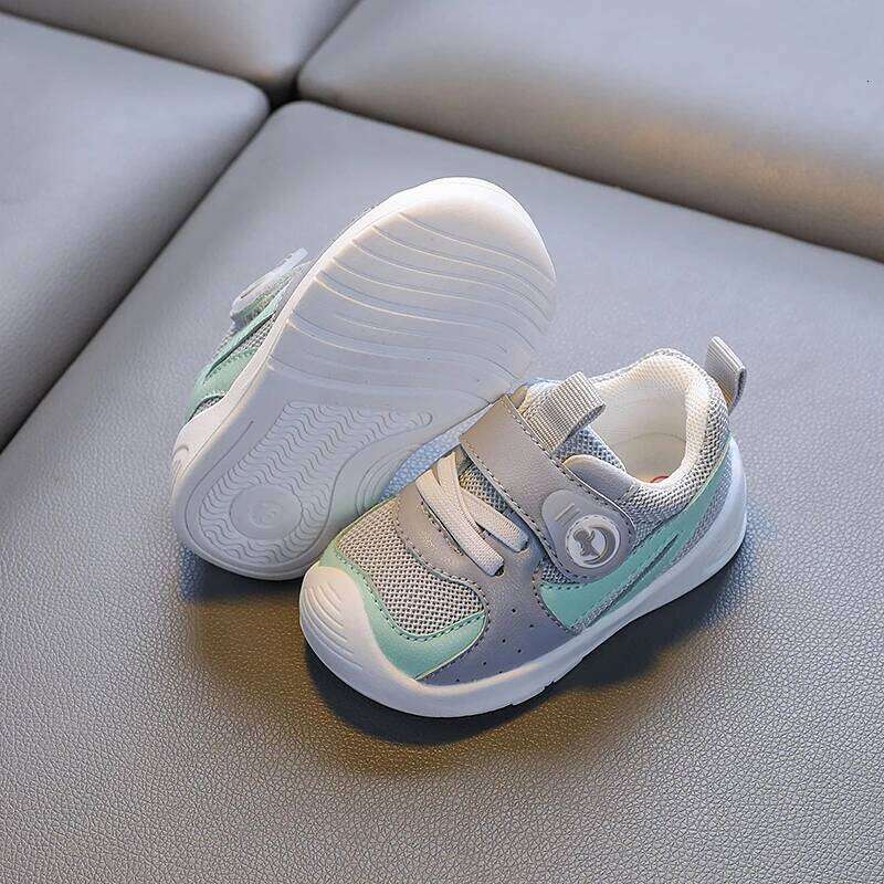 Boys Girls Spring and Fall New 1-2 Years Old Breathable Leather Walking Shoes Fashion Simple Baby Lightweight Sneakers