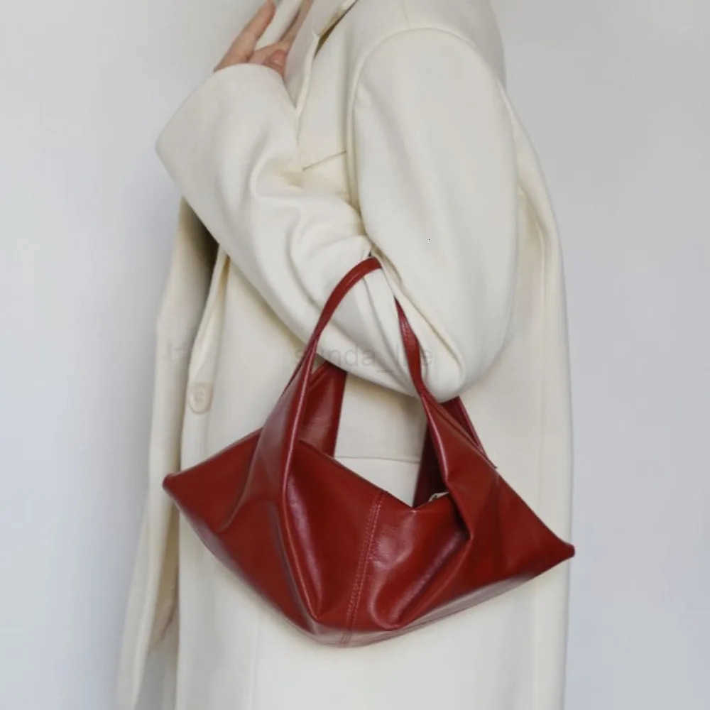 Soft Leather Croissant Crossbody Bag Commuting Vintage Lazy Style Shoulder Bag Korean Style Hobos Oil Wax Leather Handbag Travel Z250911 - view 6