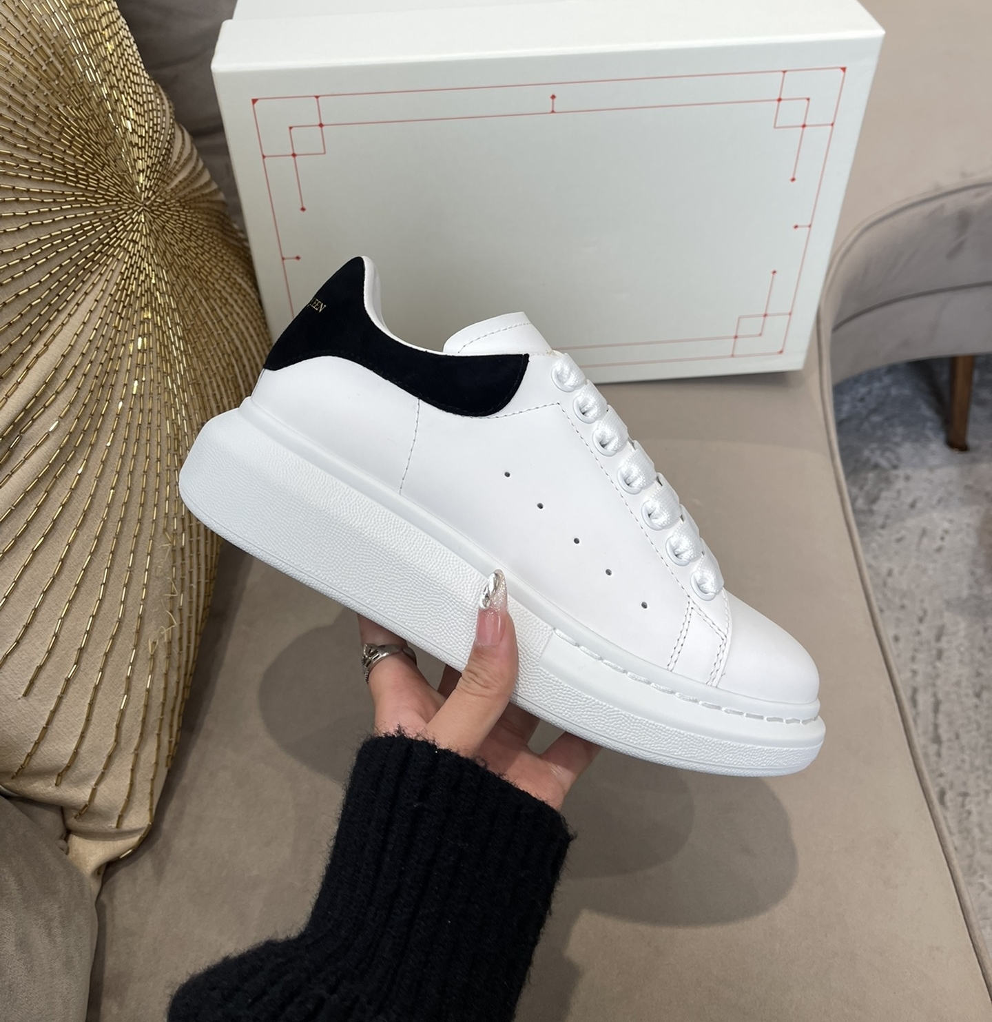 mcquen sneakers Designer Womens Mens Fashion Top Quality Flat White Colorful Beautiful Sports Shoes Plat Bottom alexander Sneakers size35-44 042