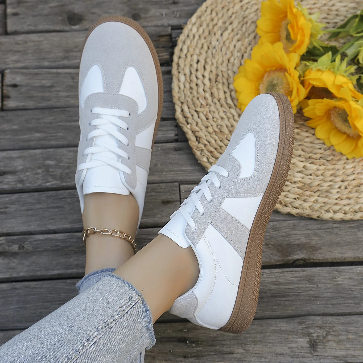 Fashionable Womens Shoes Comfortable Sports Shoes Spring and Autumn Large Size Casual Flat White Shoes for Women 250923