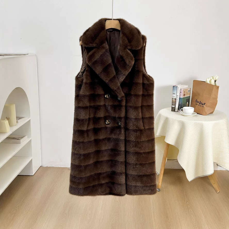Autumn Winter Women Jacket Vest Solid Color Round Neck Faux Fur Coat Thick Crew Neck Outerwear Plush Jacket for Women Designer