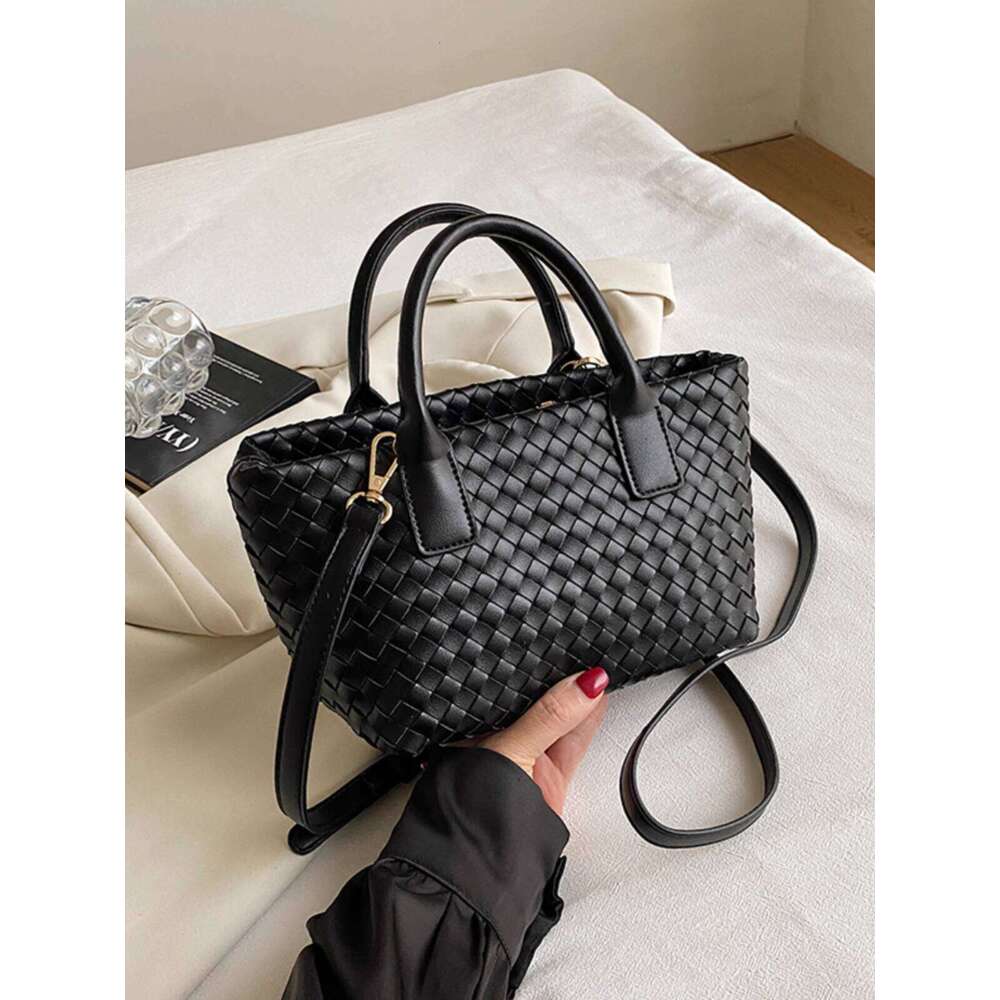 Designer Bag Tote Bag Shoulder Bag Niche Design Woven Summer New Women S Fashion Versatile Crossbody Handheld Bucket Bag