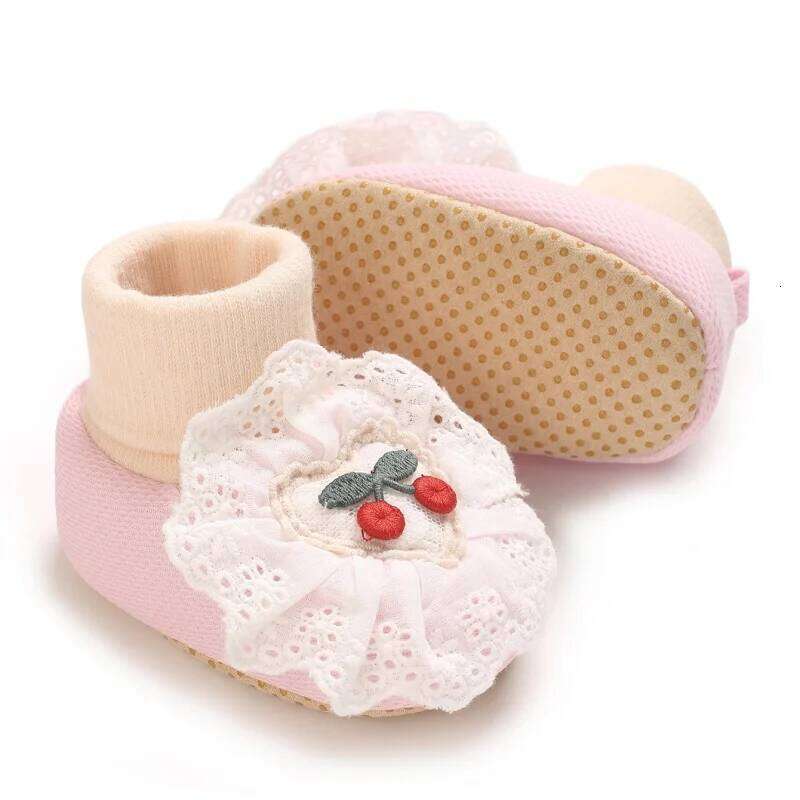 "Newborn Girl Bow Socks - Spring/Autumn Cotton Walkers 0-18M | Soft Sole Baby Footies"