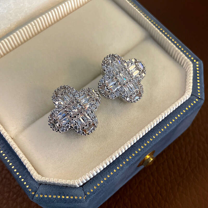 Real Gold Plated Sier Needle Zircon Flower Full Dia Light High-end Fashion Versatile Earrings