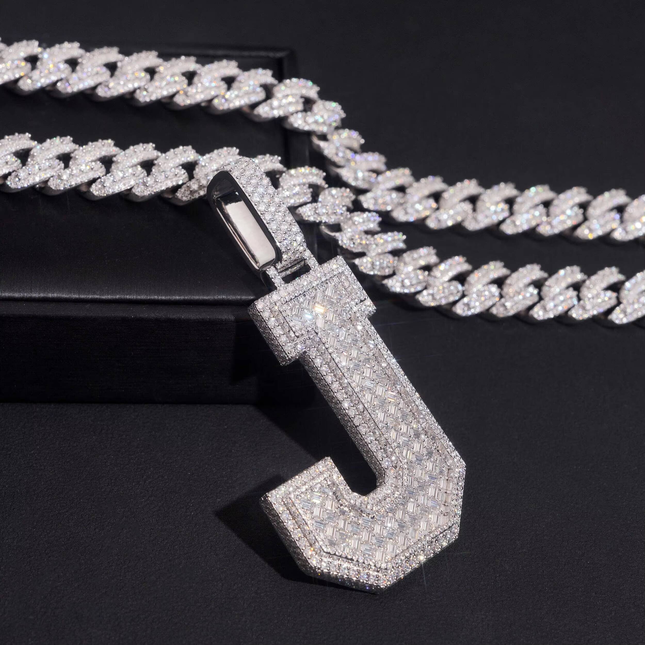 Fine Jewelry Pass Diamond Tester Customized Luxury Jewelry 925 Silver White Gold Iced Out VVS Moissanite Letter Initial Pendant