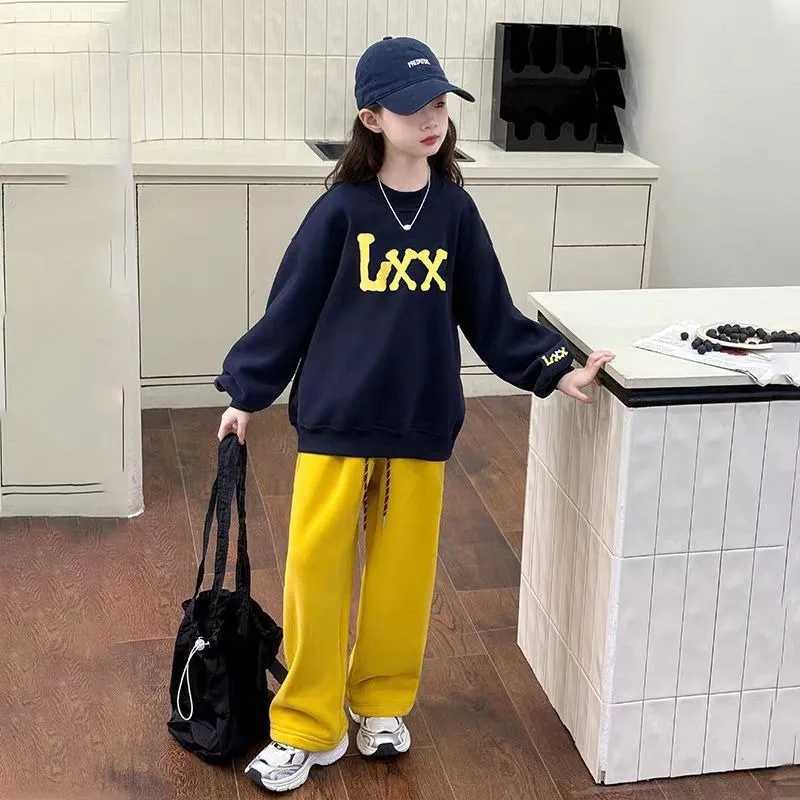 Sweatshirt Set Top Pants 2Piece Fleecelined Childrens Clothing Girls Autumn Winter Suit Girl Outfits Korean Kids Clothes C250912