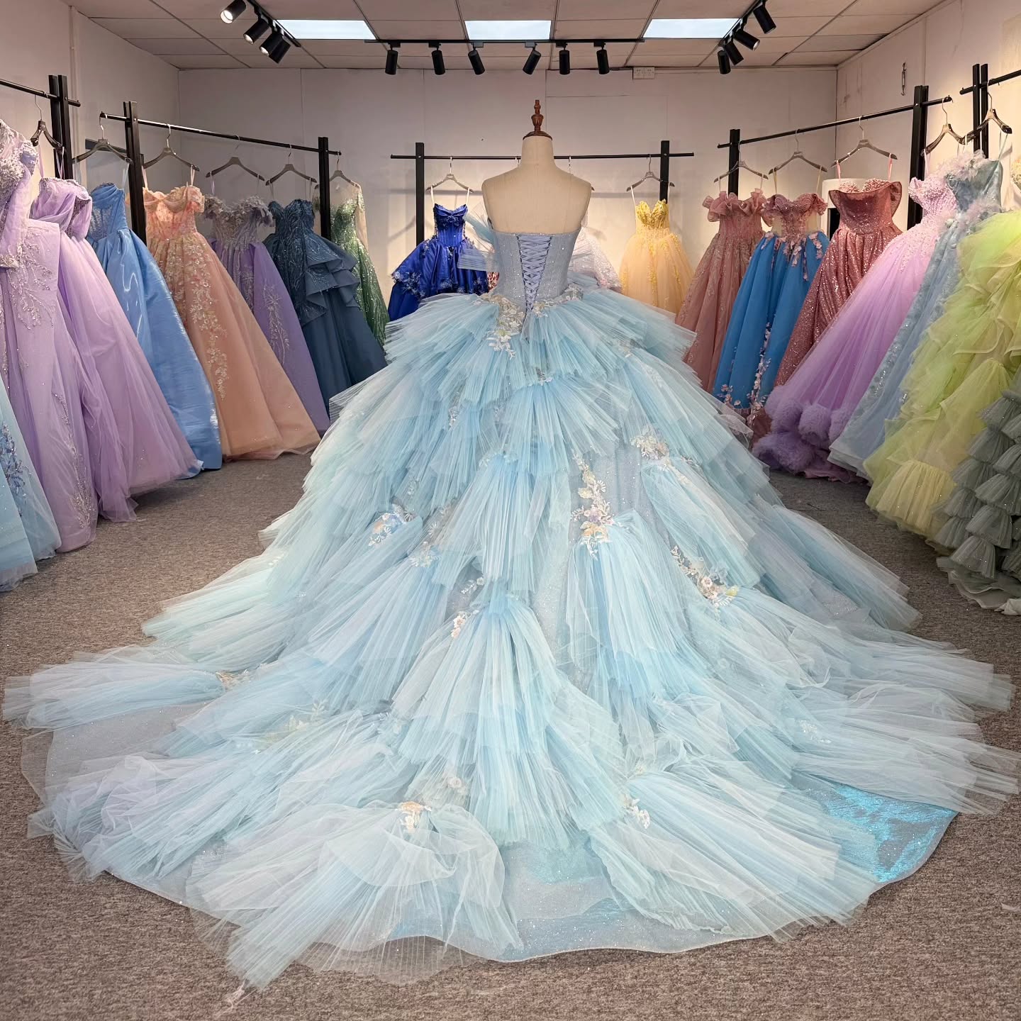 Light Blue Ball Gown Quinceanera Dresses Off The Shoulder Applique Tiered Tull Beading Party Birthday Sweet 16 Dress Vestidos 15 De Anos