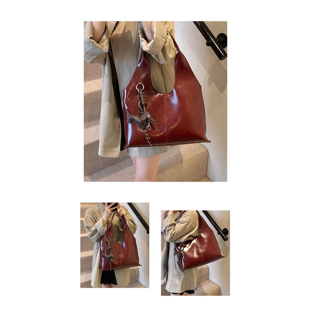 2025 New Commuter Underarm for Women, Large Capacity Simple Designer Bags Shoulder Tote Bag