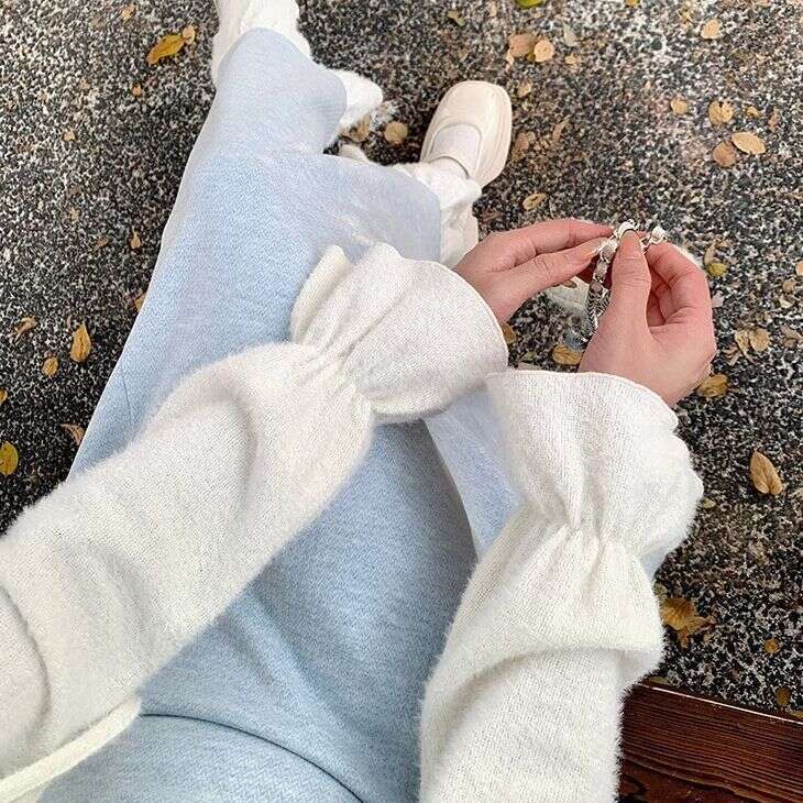 DHEssentials Little Chanel Fake Two-Piece for Women Winter Miu Loose Fit Waist-Cinching Petite Short Dress New Style