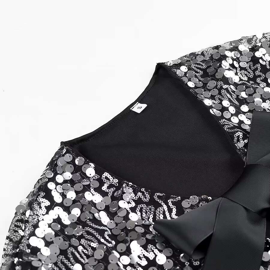 DHEssentials 2025 Summer New French Style Small Chanel Design Bow Tie Sequin Decorated Long Sleeve Top