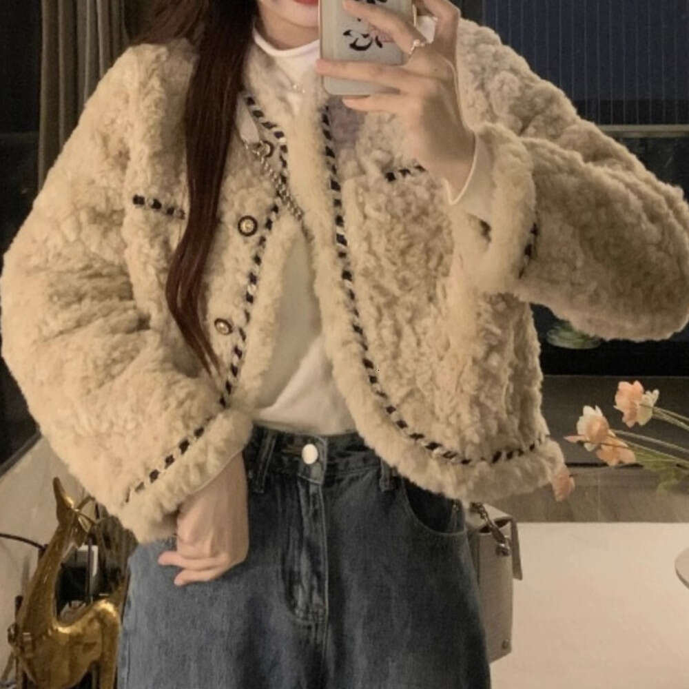 DHEssentials Chanel Style Lamb Wool Coat for Women Winter Fleece Loose Versatile High-end Elegant Socialite Short Jacket