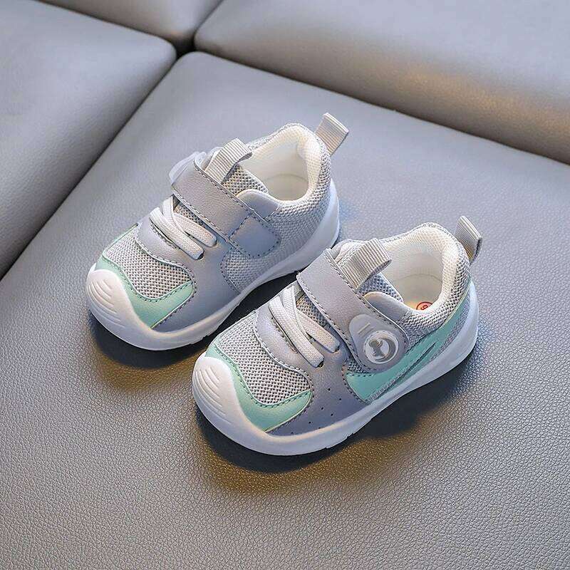 Boys Girls Spring and Fall New 1-2 Years Old Breathable Leather Walking Shoes Fashion Simple Baby Lightweight Sneakers