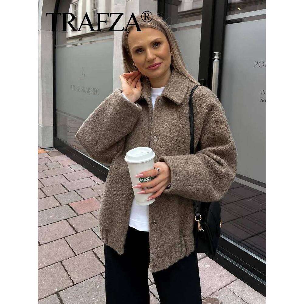 TRAFZA Fashion Women Lamb Woolen Jacket 2025 Vintage Long Sleeves Lapel Pocket Loose Fleece Overcoat Lady High Street Outerwear
