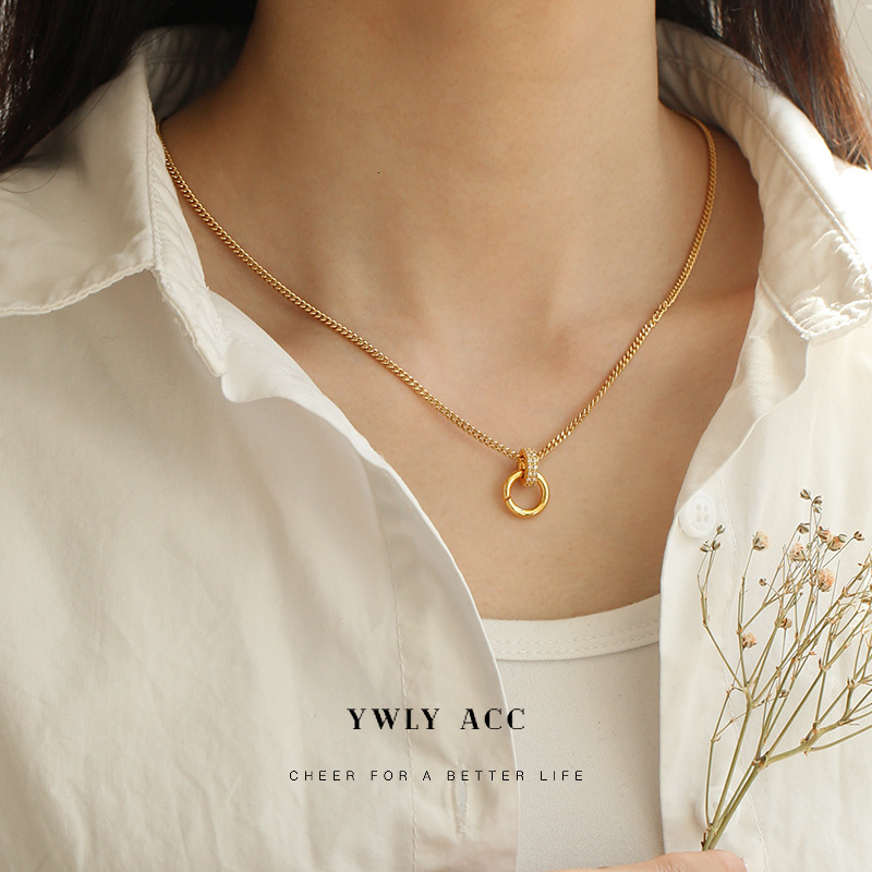 Zircon Inlaid Circle Pendant High-End Necklace French Minimalist Style Personality Fashion Versatile Women's Jewelry