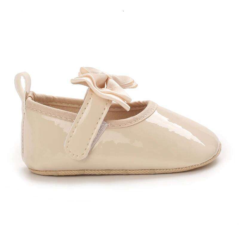 Spring and Autumn Baby Fashion Sweet Princess Versatile Comfortable Rubber Sole Anti slip Walking Shoes