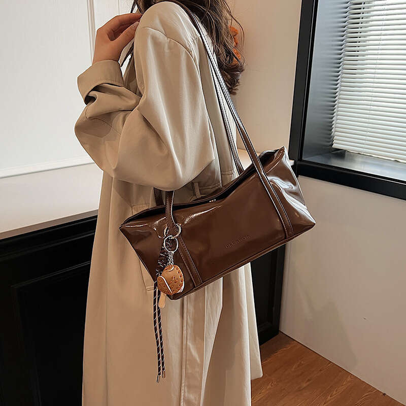 Korean Style Niche Underarm for Women 2025 New Trend Handheld Commuter Simple Designer Bags Large Capacity Shoulder Bag