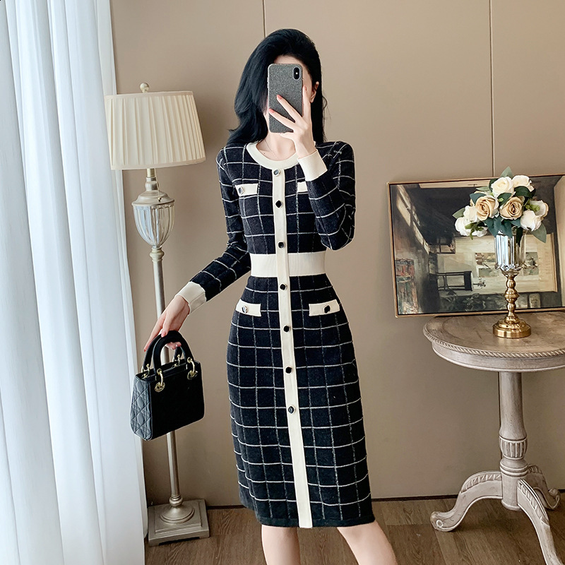 Socialite Elegant Knitted Dress for Women Autumn New Highend Fashion Vneck Slim Sweater Dress