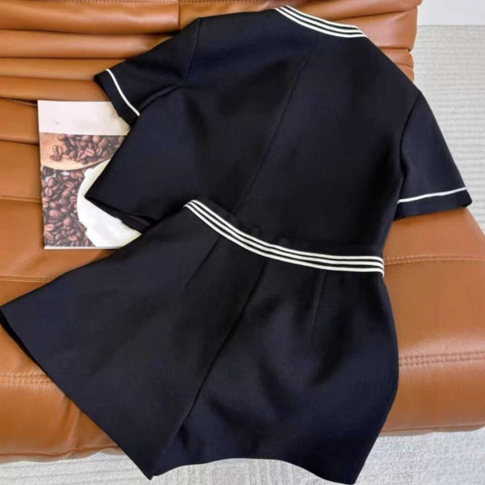 DHEssentials Summer Women's Fashion Elegant Goddess High-End Petite Street Age-Reducing Fashionable Little Chanel Style Shorts Two-Piece Set#905