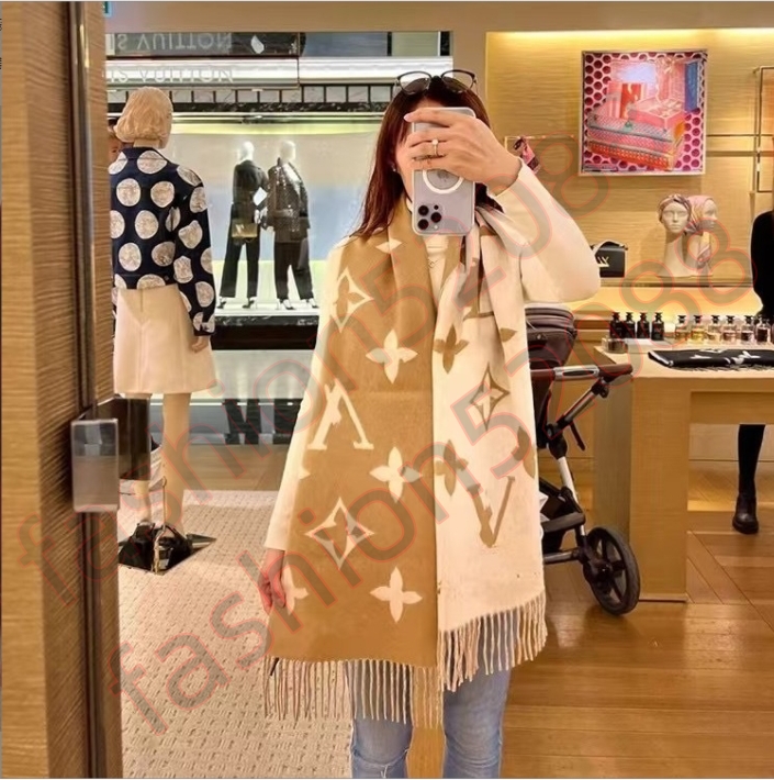 Designer Cashmere Scarf Winter Women Long Scarf Quality Headband Fashion Men brand Scarves Classic Printed Check Big Plaid Shawls Soft comfortable gift AAAAAAAAaa