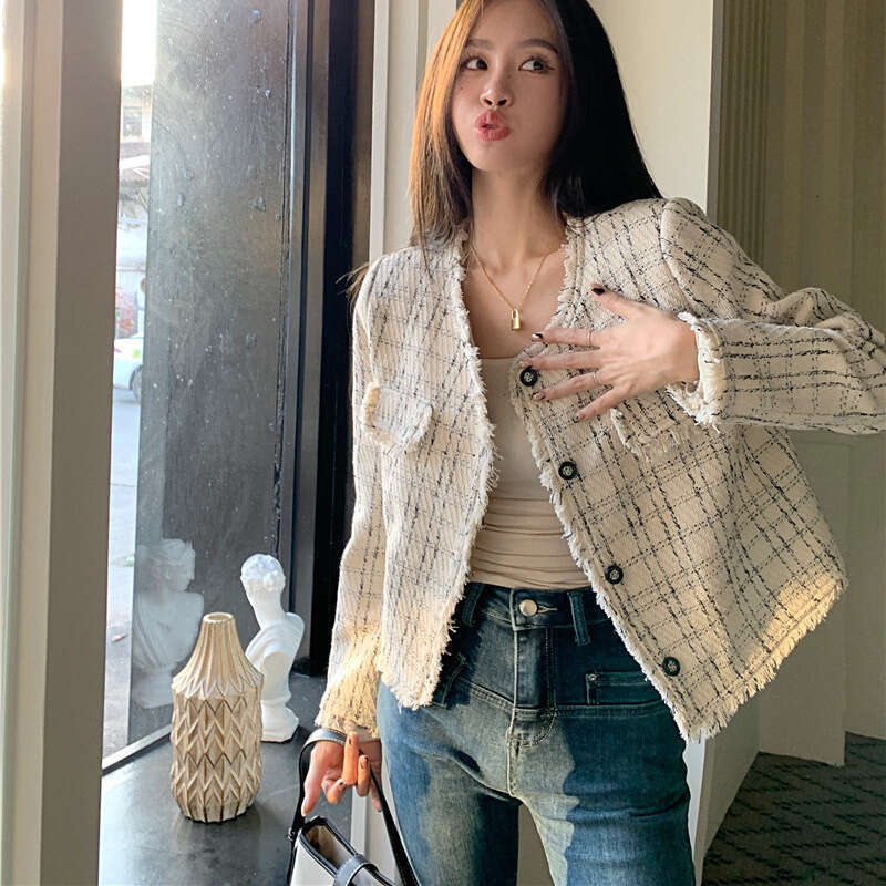 DHEssentials 2025 Spring New Elegant Little Chanel Style Short French Frayed Long Sleeve Cardigan Top for Women Chic
