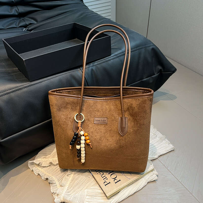 Designer Bag Shoulder Bags Large Capacity Bag Underarm for Women 2025 Winter New Fashion Casual Shoulder Daily Commute Tote Bag