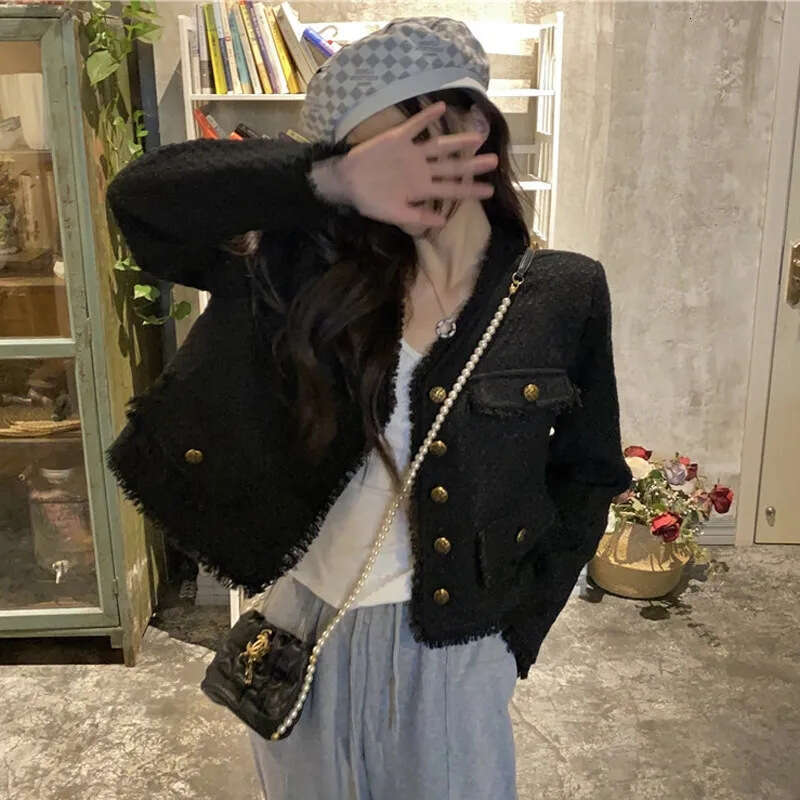 DHEssentials 2024 High-End Chanel-Style Women's Jacket Autumn New Short Loose V-Neck Tassel Black Long Sleeve Top