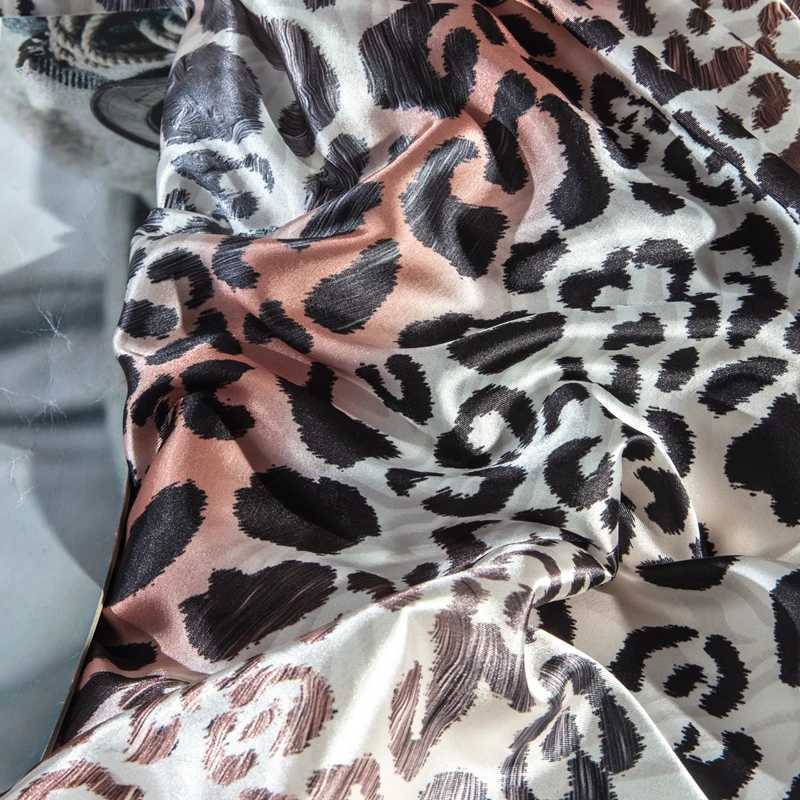 High End Blending Natural Mulberry Silk Bedding Set Luxury Satin Silky Bed Sheets Set Duvet Cover FittedFlat Sheets Pillowcase C250912