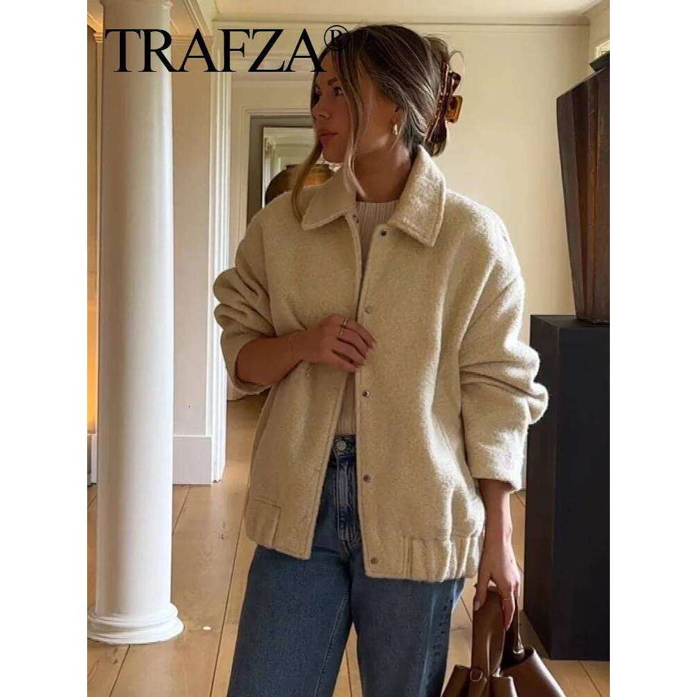 TRAFZA Fashion Women Lamb Woolen Jacket 2025 Vintage Long Sleeves Lapel Pocket Loose Fleece Overcoat Lady High Street Outerwear